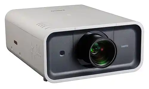 Pronájem projektoru SANYO PLC-XP100L